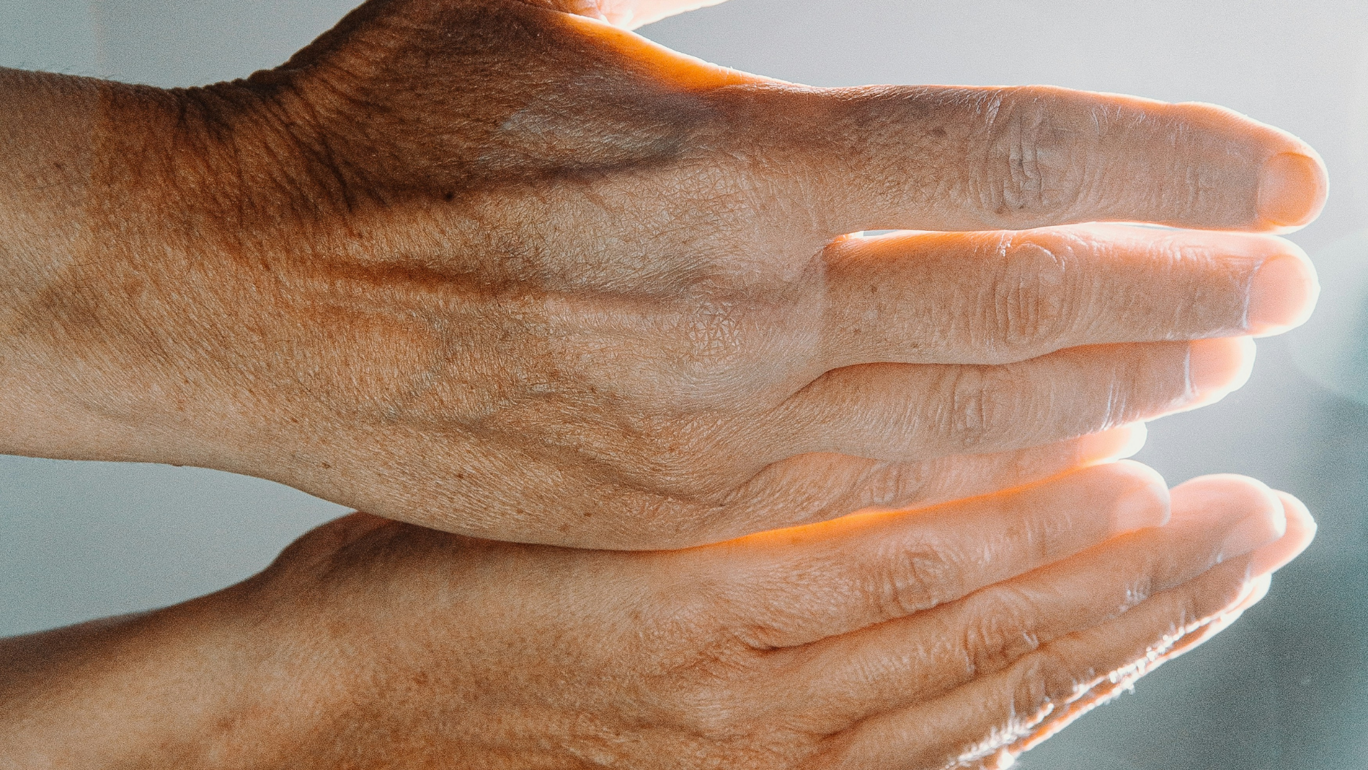 Reiki for Life Transitions: Embracing Change with Ease