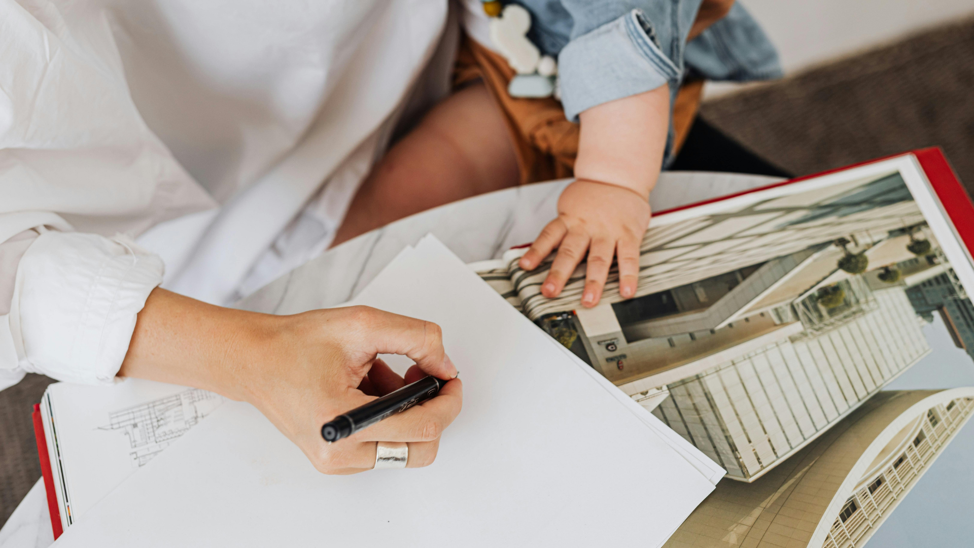 Confidently Navigating Parental Leave: A Tactical & Mindset Reset
